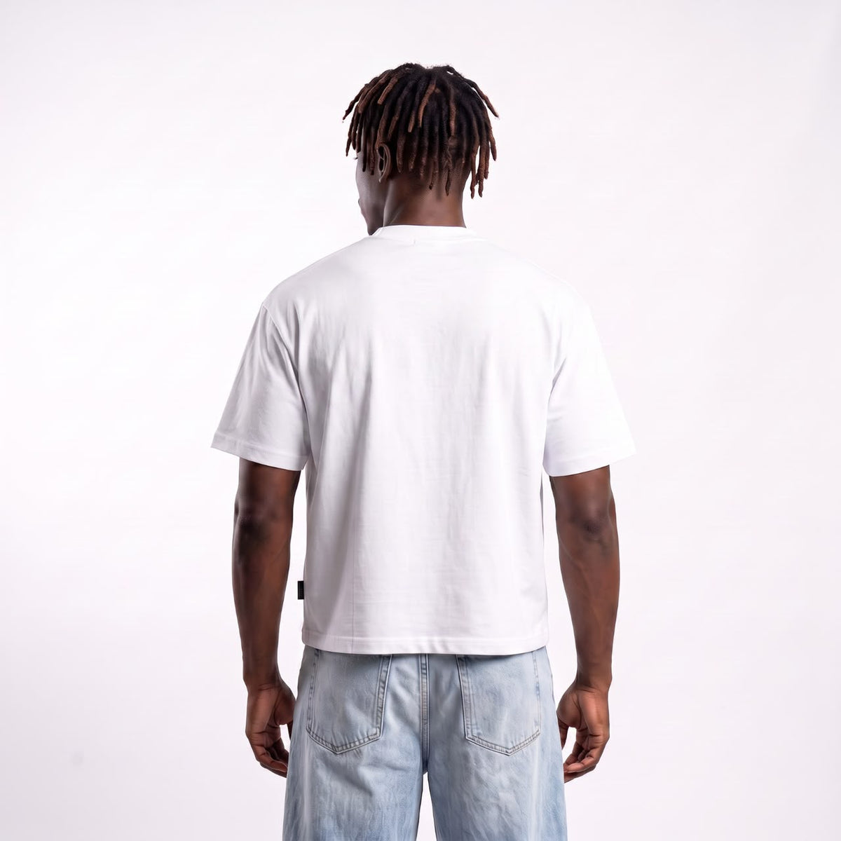 AURA 01